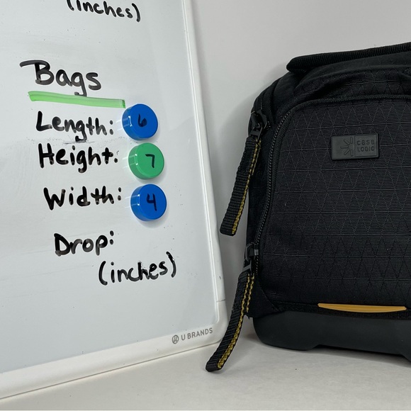 Case‎ Logic camera case - Picture 9 of 9